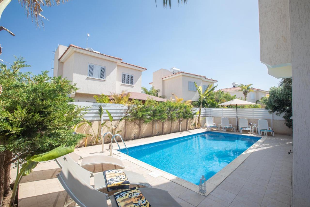 George'S Lux Villa Protaras Luaran gambar
